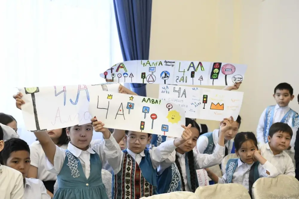 «Безопасная дорога — залог будущего»: в Астане организовано важное мероприятие для школьников (9)