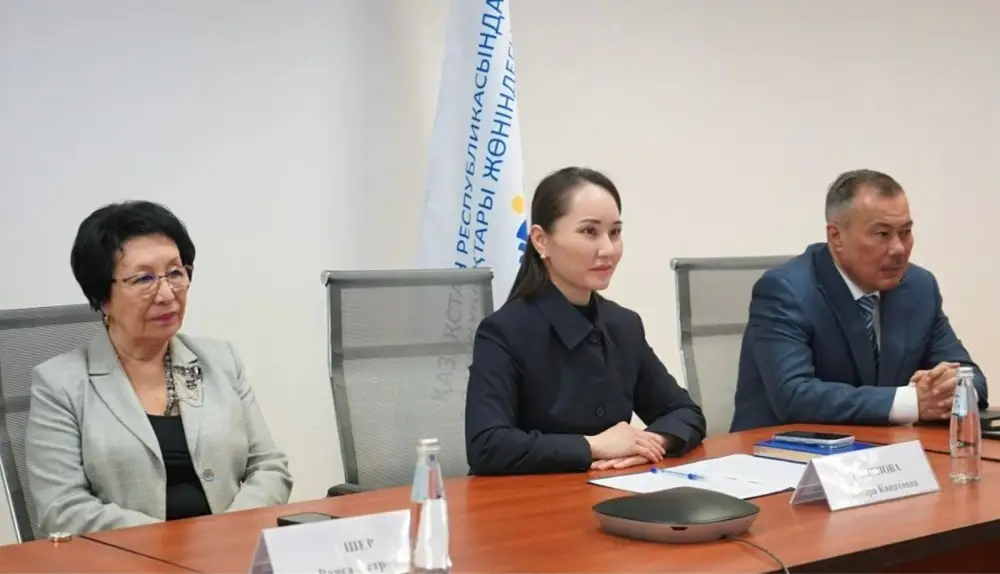 В правозащитном центре прошла встреча со стипендиатами программы «Болашак» (5)
