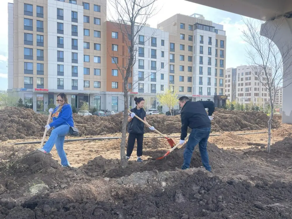 Забота о будущем начинается сегодня: врачи столицы провели экоакцию (4)