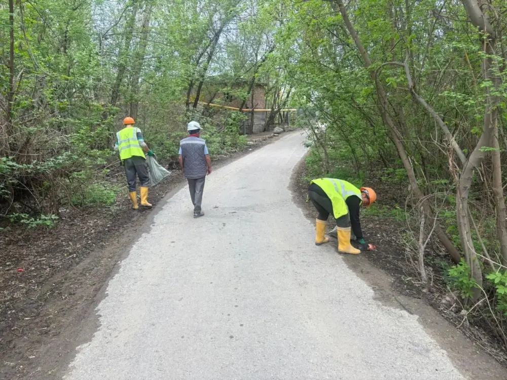 «Таза Қазақстан»: строительные компании Алматы приняли участие в субботнике (3)