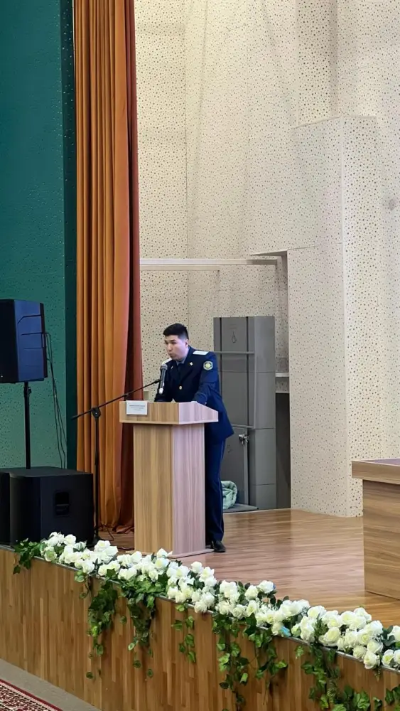 «Закон и порядок»: в Астане школьникам разъяснили последствия правонарушений среди подростков (2)