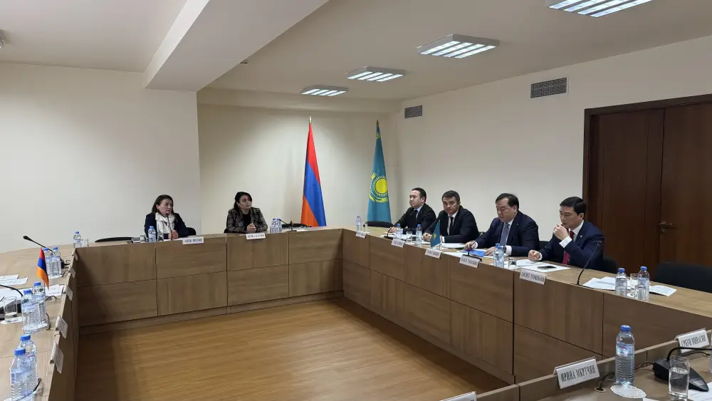 Казахстан и Армения провели консульские консультации и заинтересованы в расширении сотрудничества в консульской сфере (2)