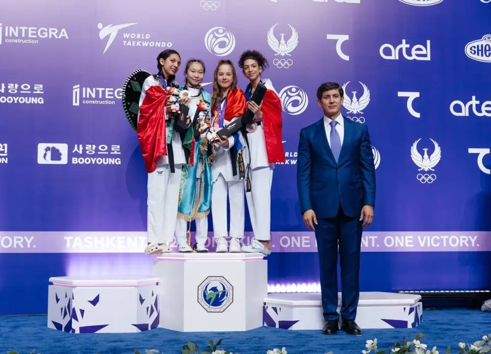 Столичная таеквондистка завоевала историческое золото на чемпионате мира среди юниоров (5)