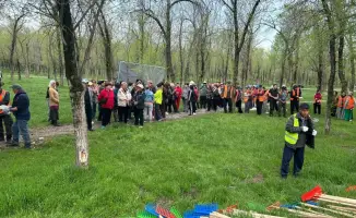Турксиб: 2 тыс. рук для чистоты парка!