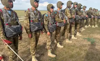 Ночные прыжки: курсанты покорили темноту с парашютом!