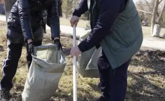 Экологическая акция в области Абай сбор мусора и благоустройство