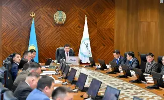 В области Абай обсудили недостатки реализации программы «Таза Қазақстан» и важность участия руководства в субботниках