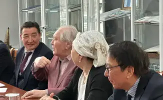 Круглый стол в Астане юбилей Серика Тургынбекулы поэзия