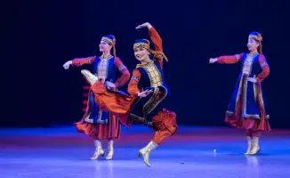 Международный фестиваль "Танец – душа народа" в Уфе: ансамбль "Салтанат" и ансамбль Башкортостана представили национальные танцы