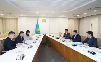 Обсуждение вопросов здравоохранения в Туркестанской области Казахстана: встреча Нуралхана Кушерова и Нурлыбека Асылбекова