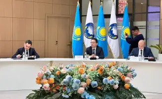 На пересечении путей: Ермек Кенжеханұлы и жители Туркестанской области обсуждают будущее аграрного ландшафта