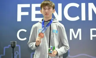 Историческая бронзовая медаль Нурмухаммеда Жайылбая на чемпионате мира по фехтованию подчеркивает достижения казахстанских спортсменов на международной арене.