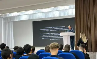 Студенты Костанайского инженерно-экономического университета обсуждают угрозы информационной безопасности и способы их предотвращения
