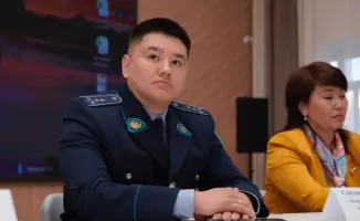 В Астане школьники и студенты колледжей обсудили последствия финансового мошенничества после просмотра короткометражного фильма