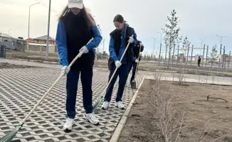 Спортсменки из столицы: гимнастика и экология в одном!