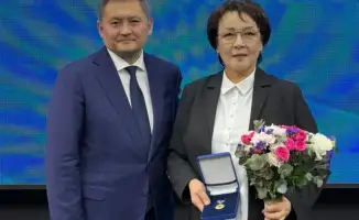 Айнур Абиденкызы получила звание в Алматы