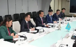 Министр водных ресурсов Казахстана обсуждает международные инициативы по водосбережению и борьбе с засолением почв на Региональном экологическом саммите