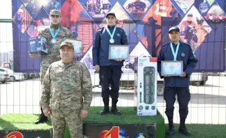 Пожарные Карагандинской области продемонстрировали высокую эффективность в экстренных ситуациях, поднявшись на 25 этажей за три минуты