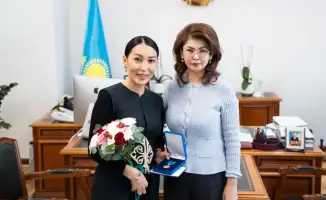 Президентская награда вручена журналистке Самал Ибраевой