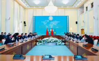 Казахстан и Китай укрепляют стратегическое партнёрство на политических консультациях в Астане