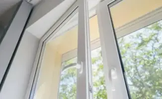 Безопасность детей у окна меры защиты от падения