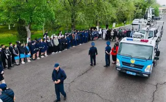 В Шымкенте полицейские провели встречу с подростками для обучения безопасному поведению на дороге