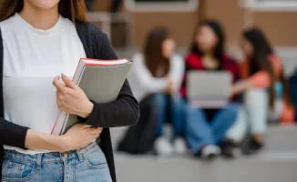 Стипендии по программе 'Болашак' могут быть повышены на фоне финансовых трудностей студентов за границей