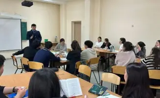 В столичной школе-лицее №66 прошла лекция прокуроров по предупреждению правонарушений среди подростков