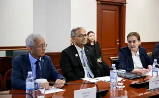 Сотрудничество в области туризма и спорта: встреча Ербола Мырзабосынова с Генеральным секретарём ОЭС Асадом Маджид Ханом