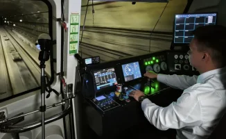 Психологическое давление на машинистов метро: как монотонность и ответственность влияют на их повседневную жизнь