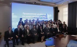 В Костанайской области школьники узнали о государственной службе и профессиональной ориентации через встречу с лучшими госслужащими