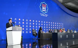 На 152-й Ассамблее Межпарламентского союза в Стамбуле, прошедшей под лозунгом 'Взращивать надежду, укреплять мир и обеспечивать справедливость', Кошанов представил коллегам из 155 стран новую Конституцию. Это событие стало важной вехой в международном сот