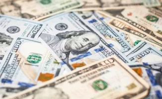 Курс доллара упал на торгах до уровня июля 2024 года в Казахстане 2 апреля