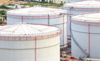 Мировые цены на нефть вновь растут: Brent пробила отметку в 115 долларов на фоне неопределённости вокруг переговоров между США и Ираном.