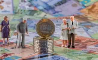 Пенсионный мост: Сенатор Нугманов предлагает перейти от возраста к стажу в пенсионной системе Казахстана