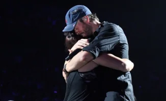 Поцелуи на сцене: мнение замминистра культуры Казахстана