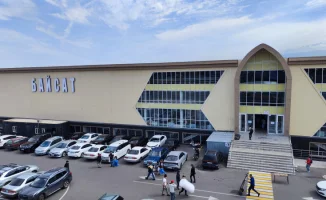 Рынок 'Байсат' в Алматы снова выставлен на торги, ранее он принадлежал Бауыржану Нурсултану, сыну Кайрата Сатыбалдыулы.