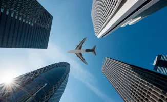 Запуск прямых рейсов из Казахстана в Токио и Нью-Йорк задерживается из-за ожидания новых самолётов Boeing, что может негативно сказаться на туристическом и деловом обмене между странами.