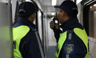 Казахстан: Новый закон о снятии пенсионных накоплений и задержания полицейских вызывают общественный резонанс