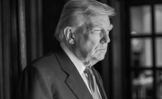 Трамп демонстрирует военную мощь США: как видеокадры атак на Тегеран влияют на общественное восприятие конфликта