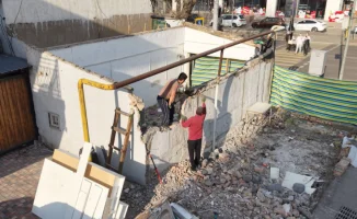 Алматы: Самса и закон — как два разных теста, одно снесли, другое спасли