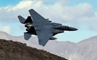 Сбитый F-15: Спасение пилотов в иранском небе