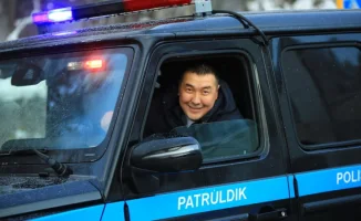 Блогер на Аль-Фараби: ДТП или задержание в тренде?