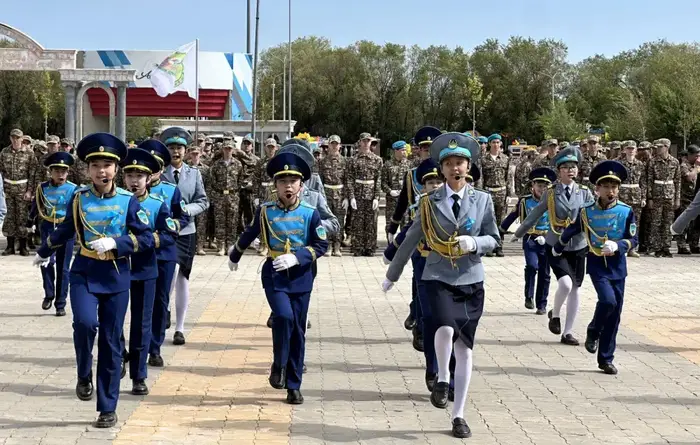 В Актобе состоялось торжественное открытие учебно-полевых сборов школьников (5)