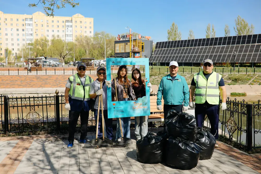 Очистка водоемов и набережных: в столице проходит экоакция «Мөлдір бұлақ» (3)