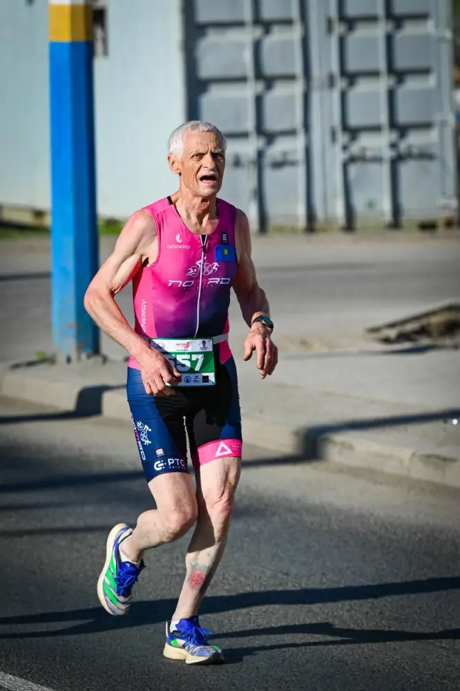 В Актобе прошел масштабный забег «AQTOBE HALF MARATHON-2026» (6)