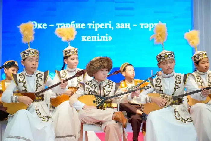 «Закон и порядок»: правовой квест среди школьников , их отцов и студентов провели в Астане (10)