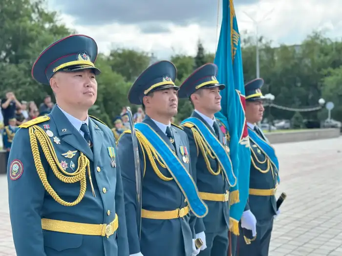 Ежегодно в воинские части МЧС призывается порядка 800 военнослужащих срочной службы (6)