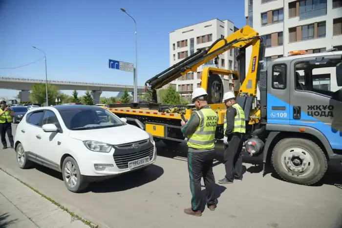 В Астане запустили новую систему контроля против незаконной парковки (7)
