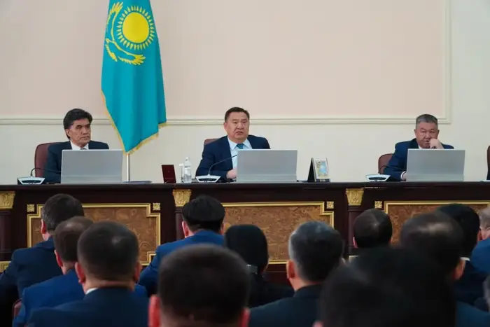 Социально-экономическое развитие региона обсудили в акимате Акмолинской области (10)